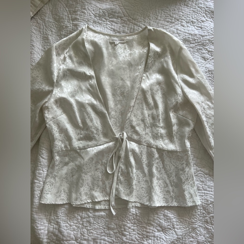 Honey Punch tie front satin top